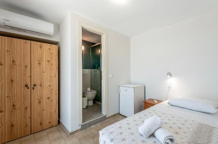 Frini Hotel Ханья Экстерьер фото